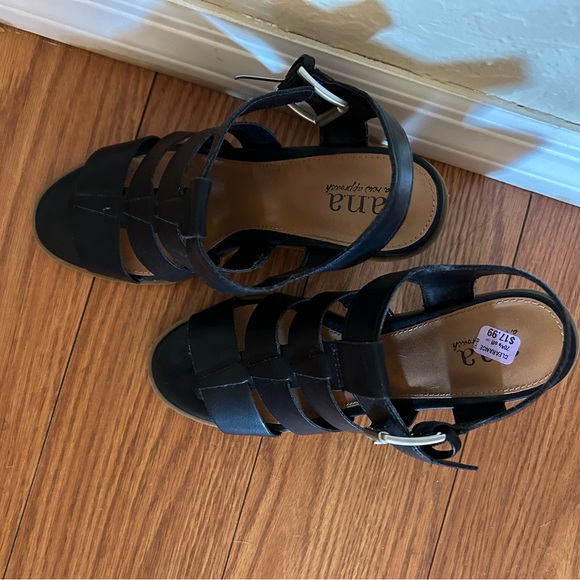 JCpenney- Ana “a new approach” Block Heel🖤 - Picture 2 of 4